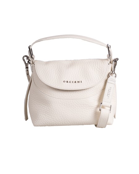 Shop ORCIANI  Borsa: Orciani borsa a mano "Nana" Small Soft in pelle con tracolla.
Tasche: un taschino interno.
Chiusura: con patta e bottoni magnetici.
Funzionalità: manico a mano e a spalla regolabile con fibbia, tracolla regolabile removibile.
Dettagli: finitura palladio; pelle martellata.
Dimensioni: Larghezza: 20 cm / Altezza: 16 cm / Profondità: 10 cm.
Composizione: 100% Pelle.
Made in Italy.. B02175 SOF-BIANCO